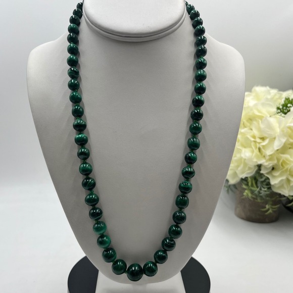 Malachite Vibrant Green with Banding Graduated Round Polished Beaded Necklace